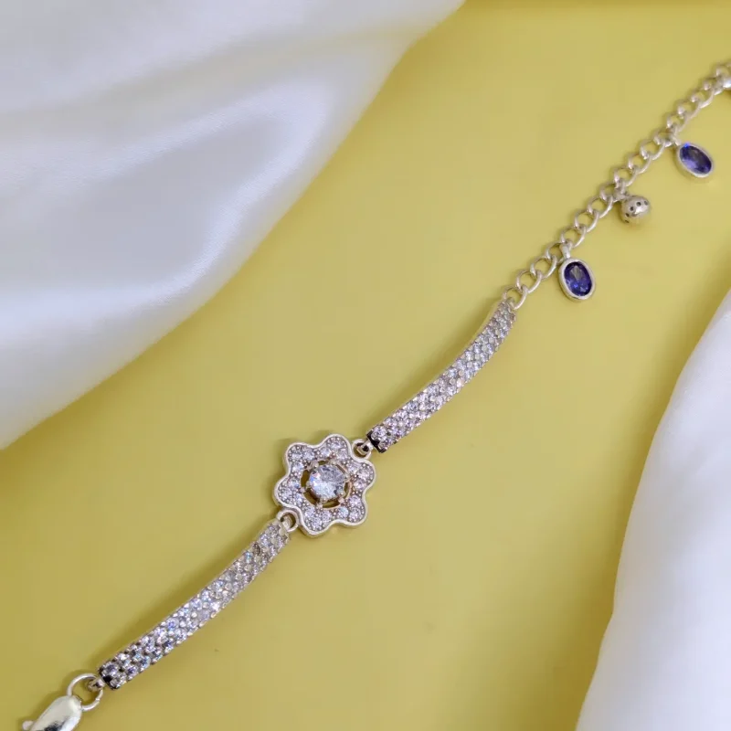 White Flower Zircon Silver Bracelet