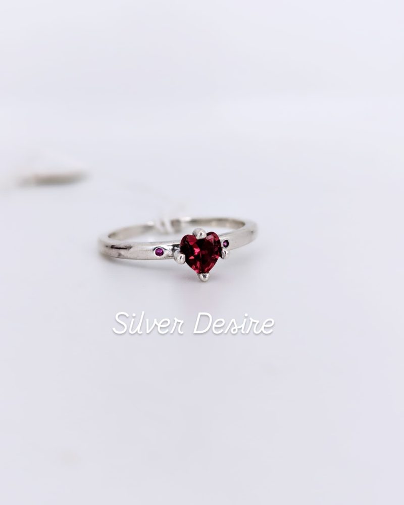 Thai ruby stone silver ring