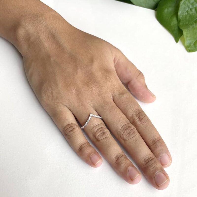 V shape Ring