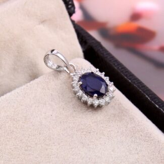 Blue shappire pendant