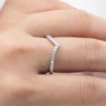 V shape Ring