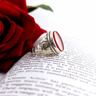 Yemeni Aqeeq Crafted Silver Ring