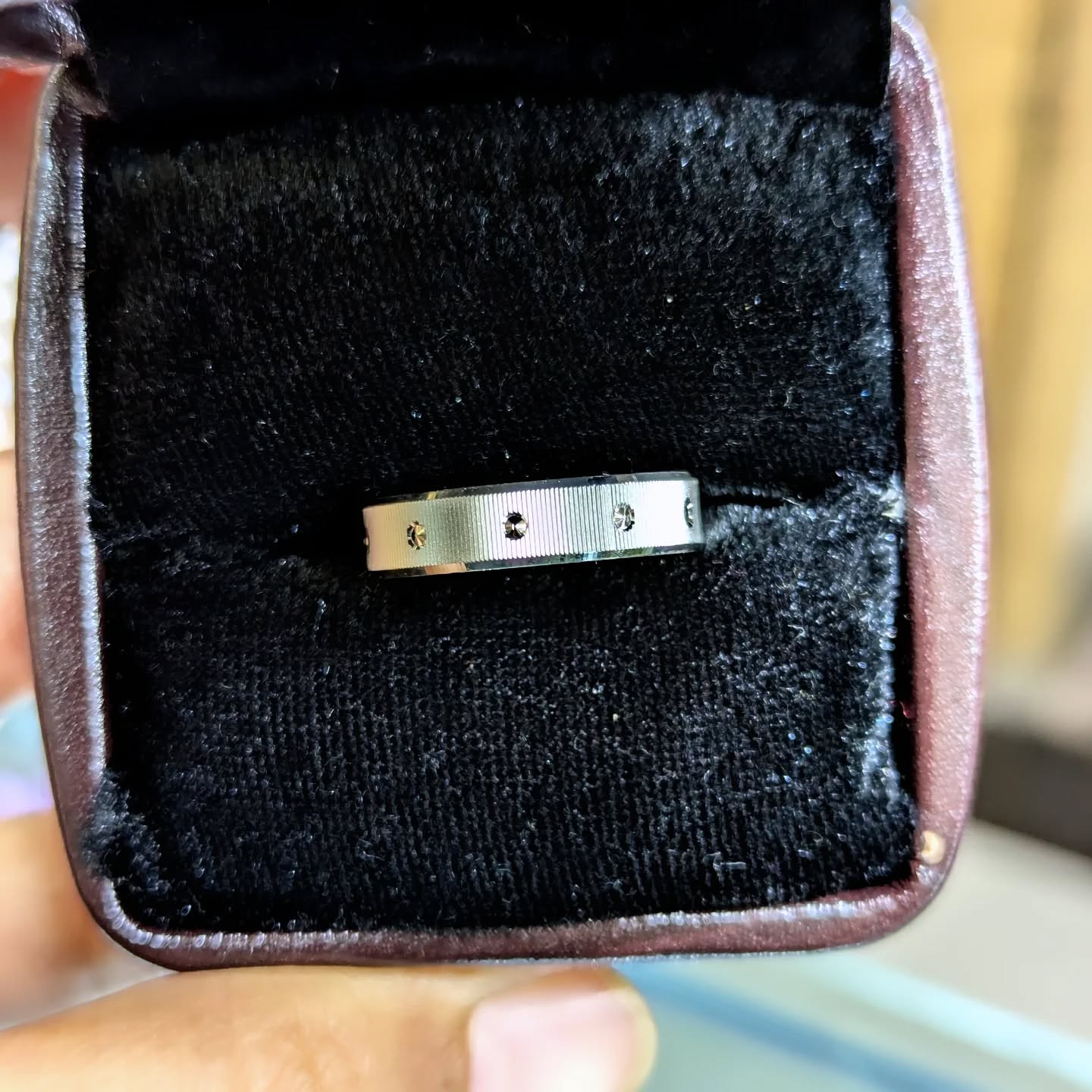553529030_17913363054195786_3459934351701150931_n 925 silver band ring 0001