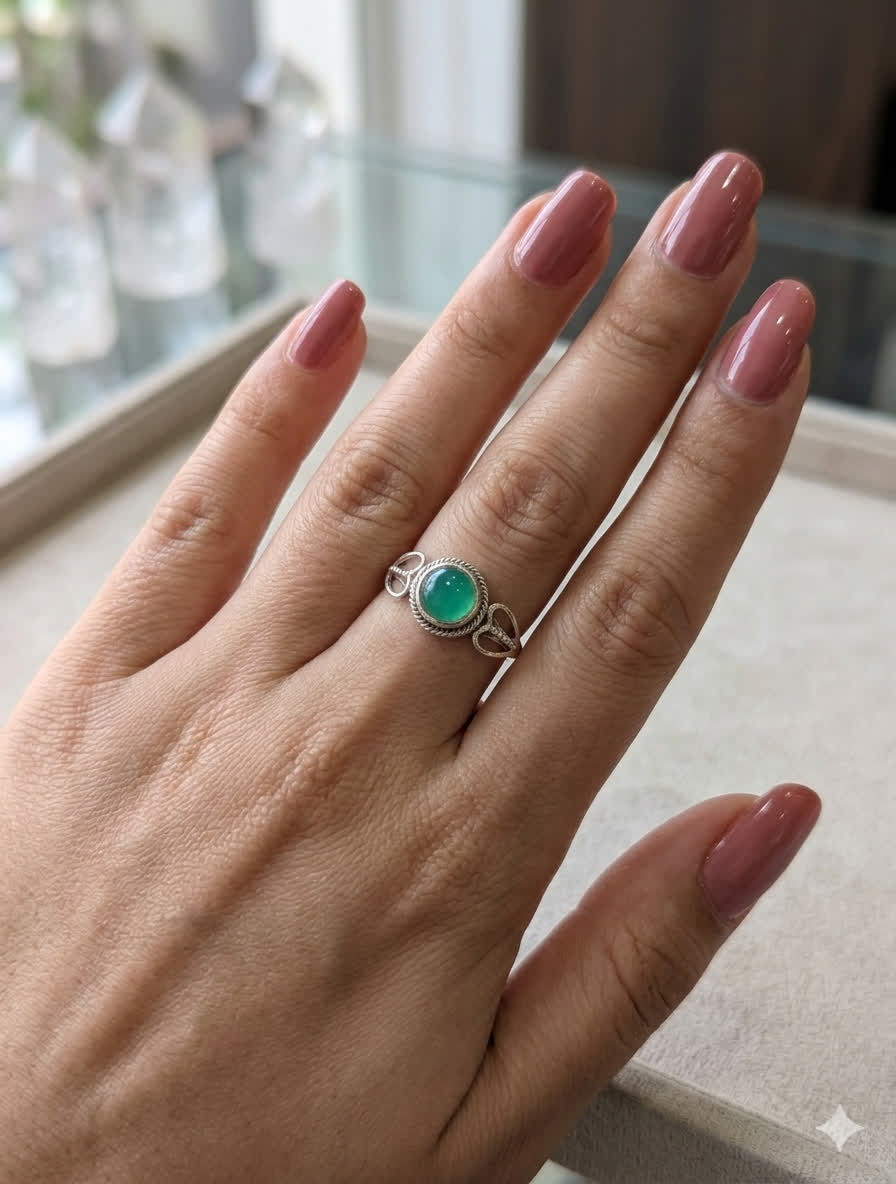 Green Round Aqeeq Ring