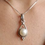 Pearl drop pendent