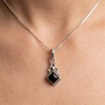 Black aqeeq pendent