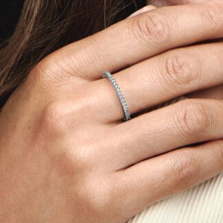 Zircon antique silver ring